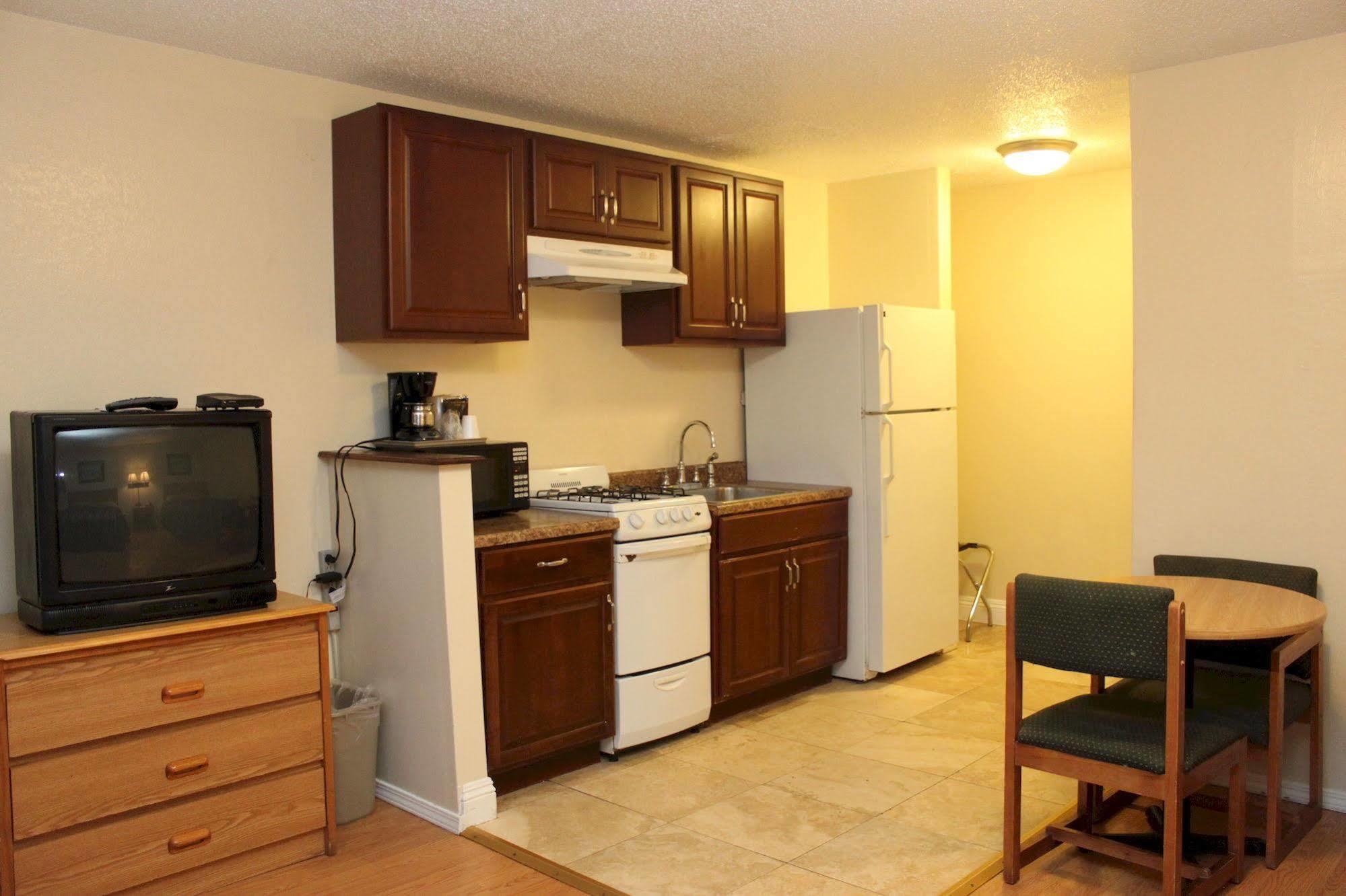 Budget Motel